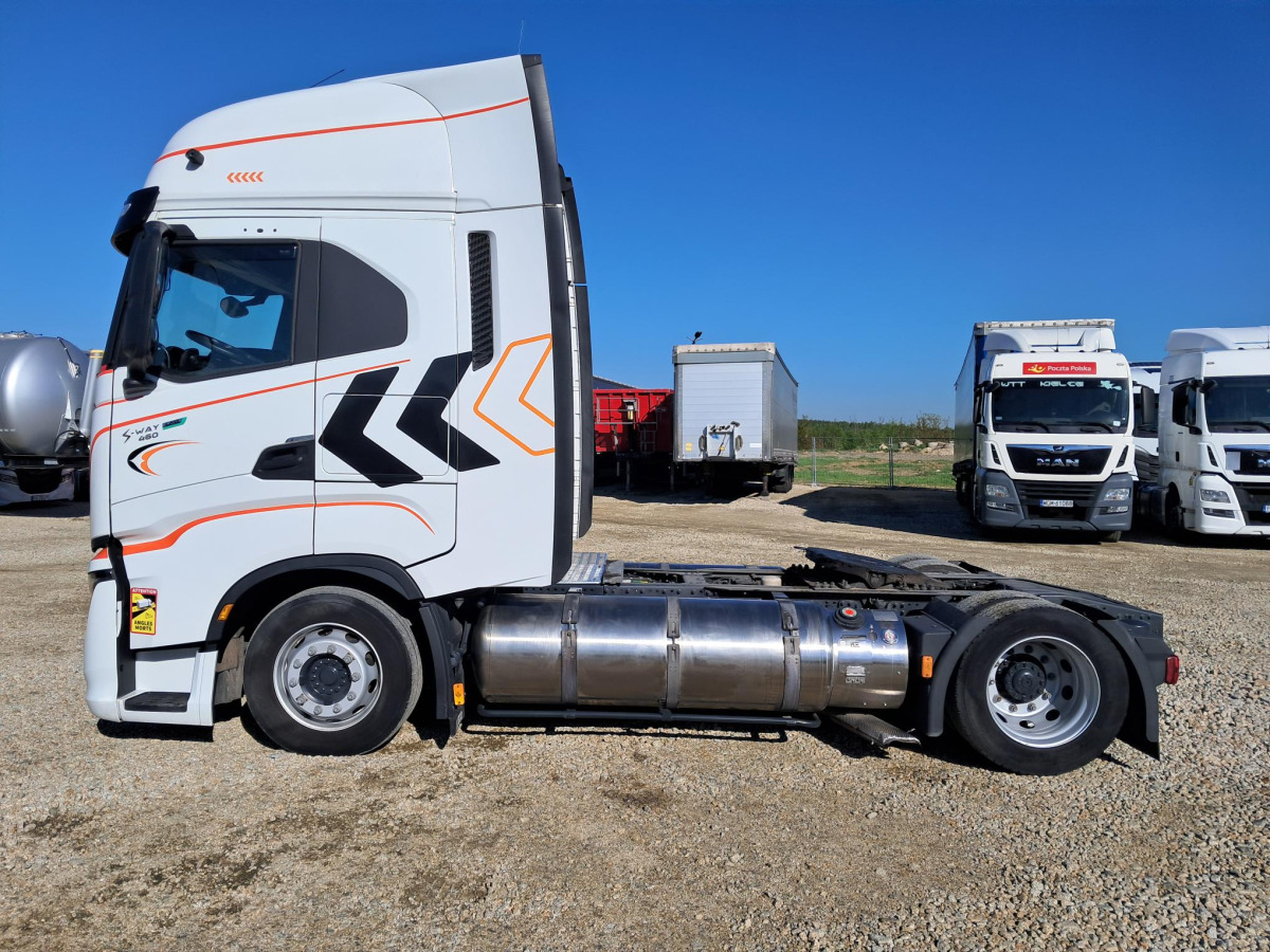 IVECO AS440ST/FP LT LNG CIĄGNIK SIODŁOWY - Tracteur routier: photos 4 IVECO AS440ST/FP LT LNG CIĄGNIK SIODŁOWY - Tracteur routier: photos 4