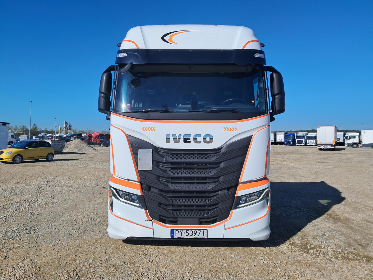 IVECO AS440ST/FP LT LNG CIĄGNIK SIODŁOWY - Tracteur routier: photos 2 IVECO AS440ST/FP LT LNG CIĄGNIK SIODŁOWY - Tracteur routier: photos 2