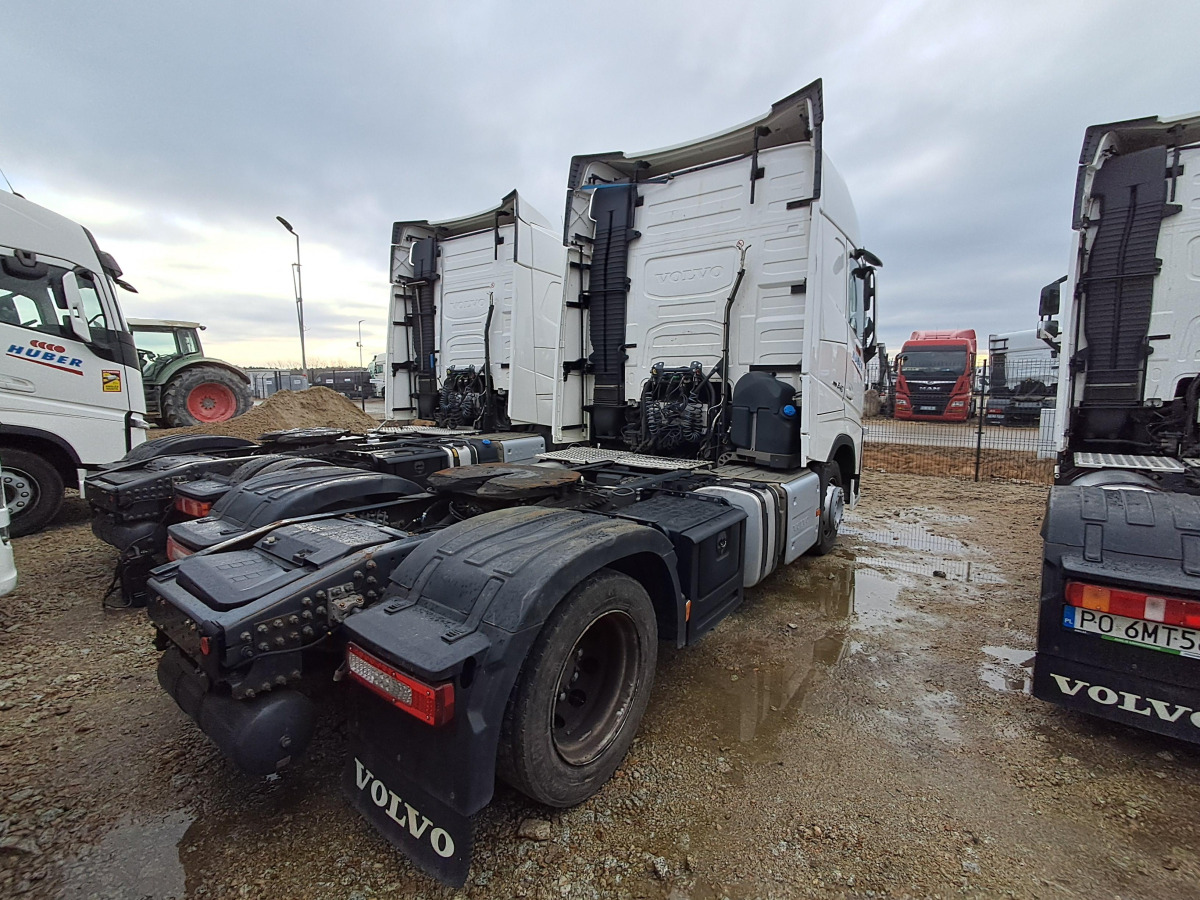 VOLVO FH 460 CIĄGNIK SIODŁOWY - Tracteur routier: photos 5 VOLVO FH 460 CIĄGNIK SIODŁOWY - Tracteur routier: photos 5