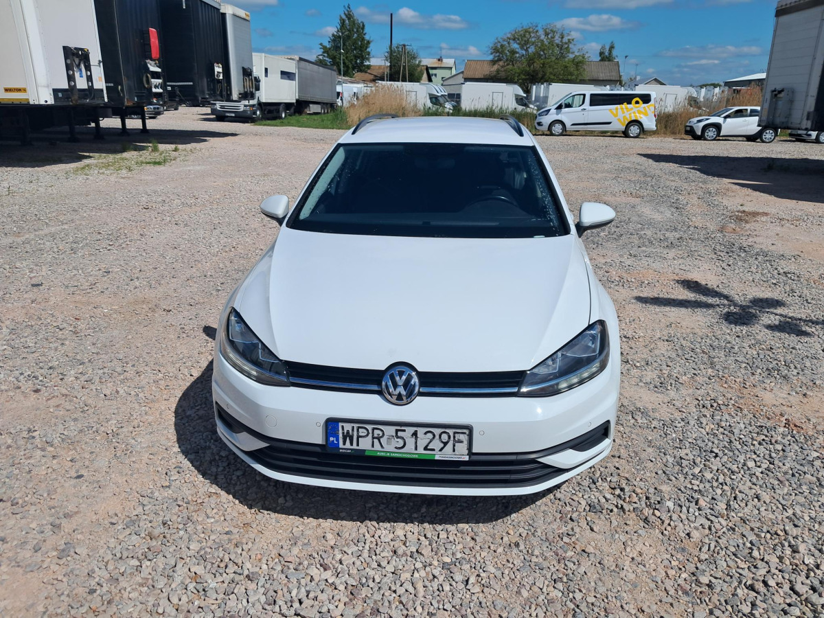 VOLKSWAGEN GOLF KOMBI - Voiture: photos 2 VOLKSWAGEN GOLF KOMBI - Voiture: photos 2
