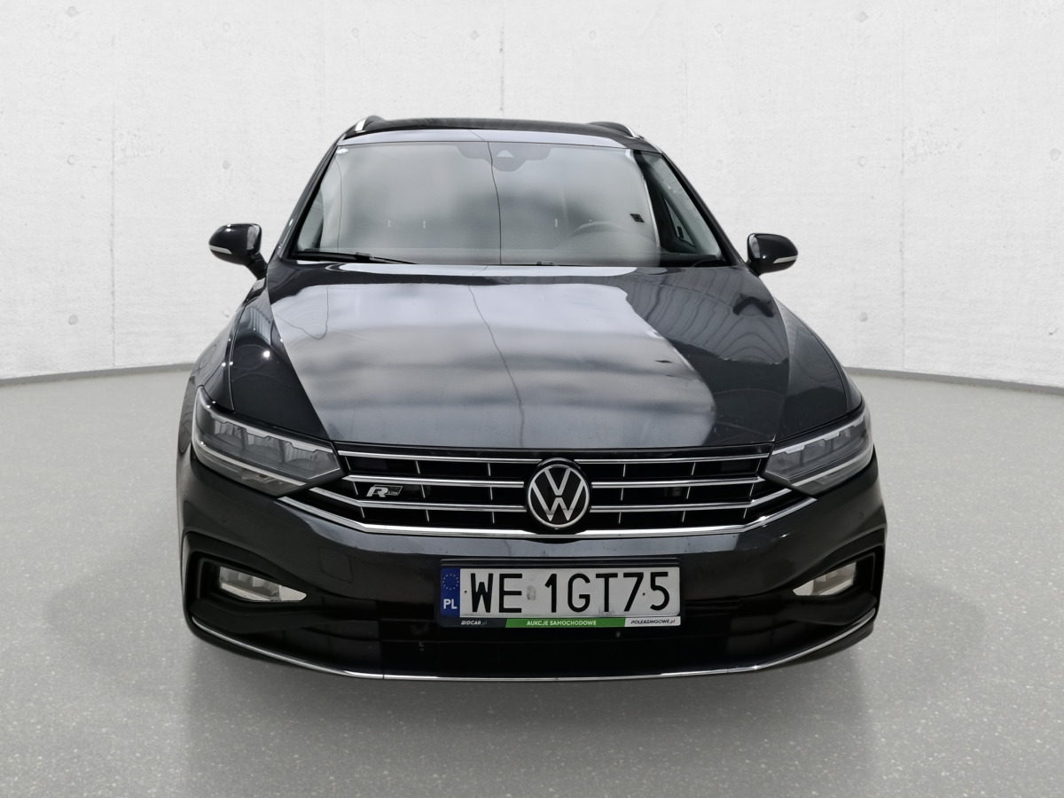 VOLKSWAGEN PASSAT KOMBI - Voiture: photos 3 VOLKSWAGEN PASSAT KOMBI - Voiture: photos 3