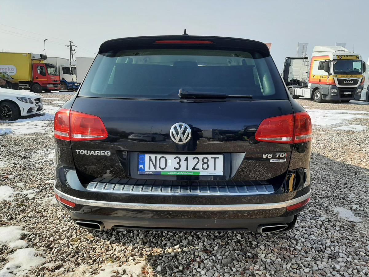 VOLKSWAGEN TOUAREG SUV - SUV: photos 5 VOLKSWAGEN TOUAREG SUV - SUV: photos 5