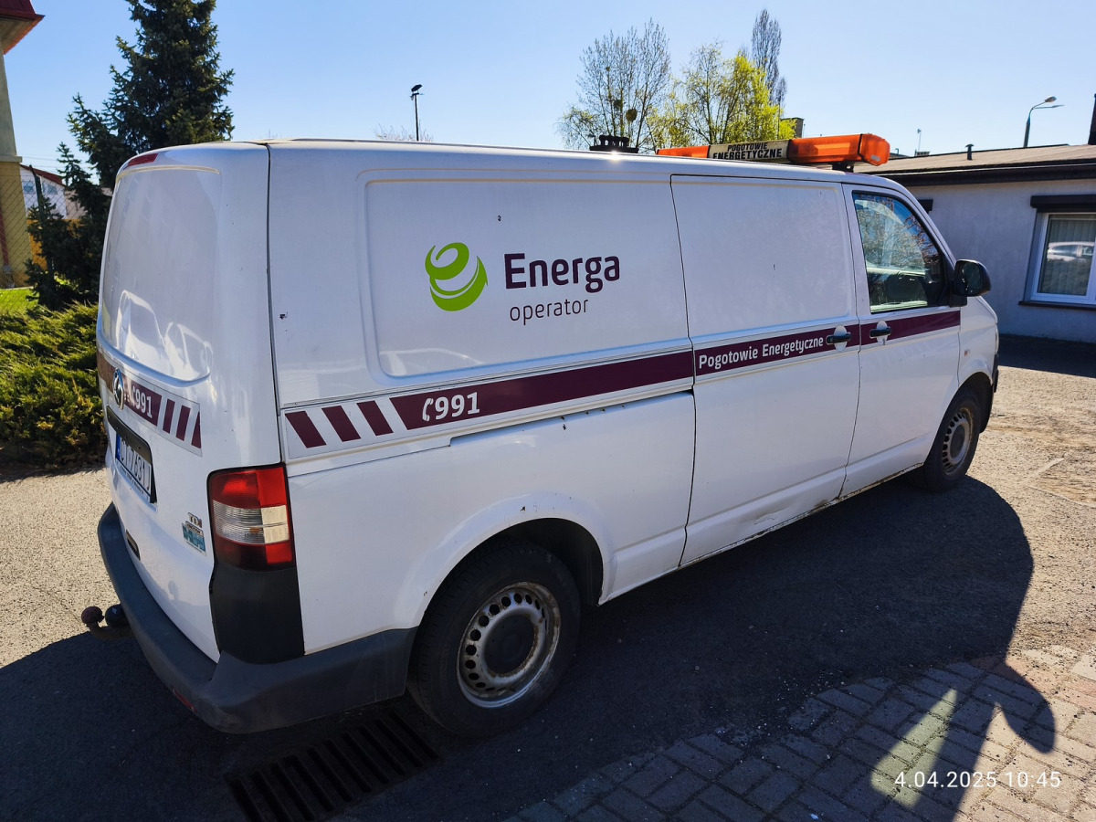 VOLKSWAGEN TRANSPORTER FURGON BLASZAK - Fourgon utilitaire: photos 3 VOLKSWAGEN TRANSPORTER FURGON BLASZAK - Fourgon utilitaire: photos 3