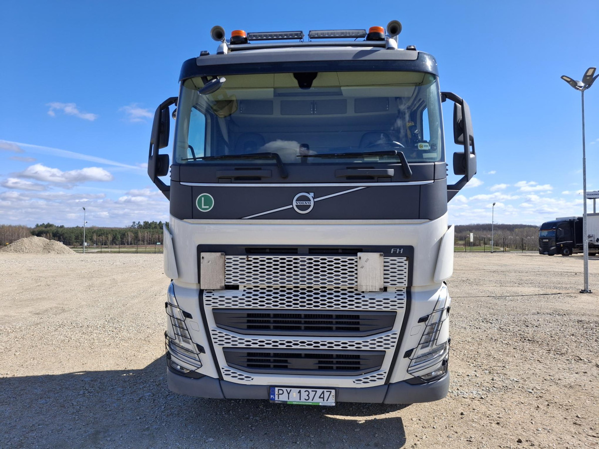 VOLVO FH HAKOWIEC - Camion ampliroll: photos 3 VOLVO FH HAKOWIEC - Camion ampliroll: photos 3