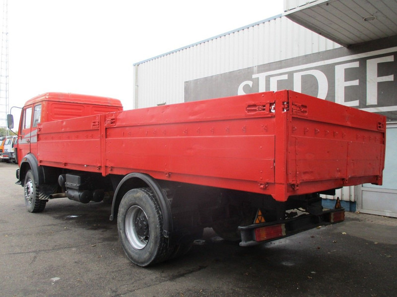 Mercedes-Benz 1626 , V8 , ZF Manual , spring suspension - Camion plateau: photos 5 Mercedes-Benz 1626 , V8 , ZF Manual , spring suspension - Camion plateau: photos 5