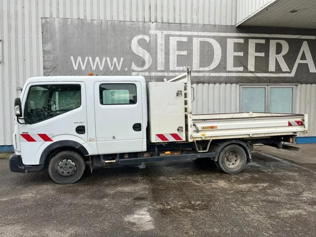 Renault Maxity 140 DXi , Crew Cab , 6 Pers. , Airco - Utilitaire plateau, Utilitaire double cabine: photos 2 Renault Maxity 140 DXi , Crew Cab , 6 Pers. , Airco - Utilitaire plateau, Utilitaire double cabine: photos 2