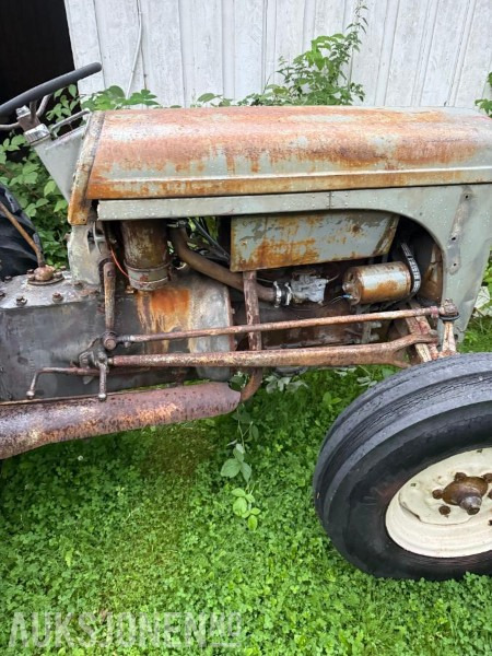 1952 Massey Ferguson TEA 20 traktor - Tracteur agricole: photos 4 1952 Massey Ferguson TEA 20 traktor - Tracteur agricole: photos 4