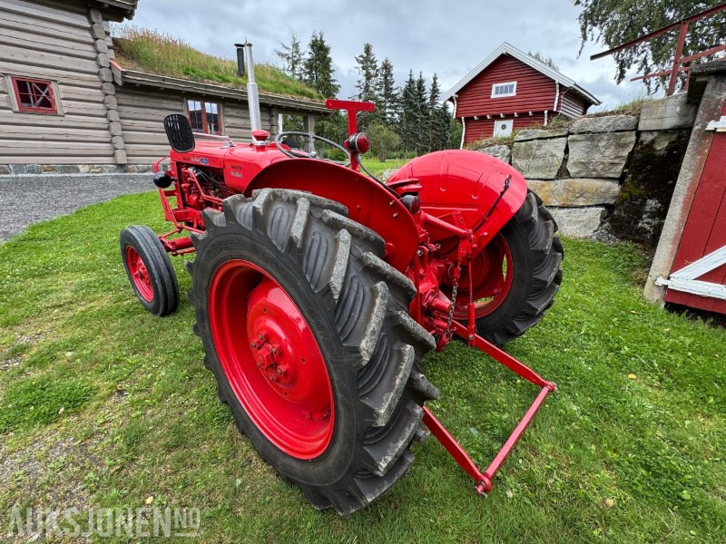1960 Volvo Bm T425 Krabat traktor - Tracteur agricole: photos 3 1960 Volvo Bm T425 Krabat traktor - Tracteur agricole: photos 3
