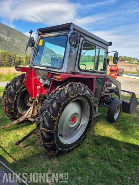 1980 Massey Ferguson 550 Traktor - Frontlaster - Kjetting - Servostyring - Tracteur agricole: photos 3 1980 Massey Ferguson 550 Traktor - Frontlaster - Kjetting - Servostyring - Tracteur agricole: photos 3