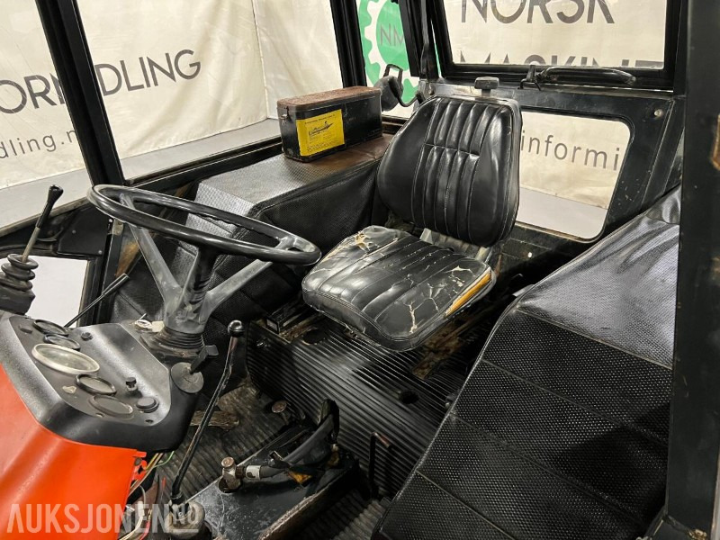 Tracteur agricole 1983 Zetor 7045: photos 14