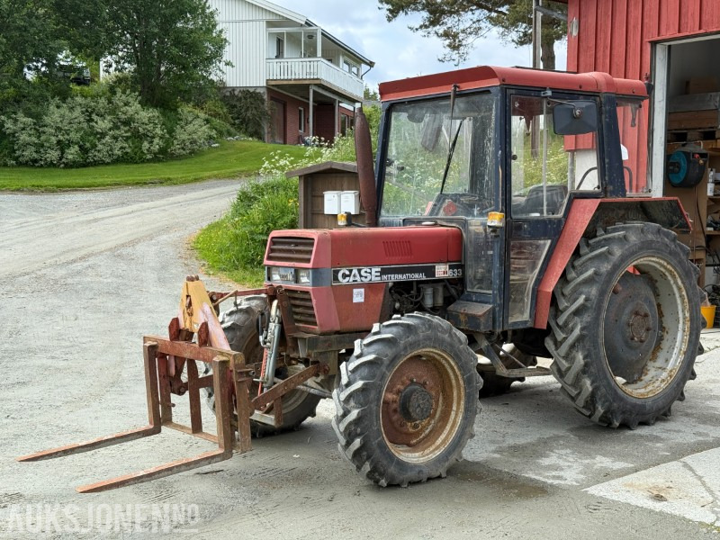 1987 CASE IH 633 traktor med skogkjettinger - Tracteur agricole: photos 1 1987 CASE IH 633 traktor med skogkjettinger - Tracteur agricole: photos 1