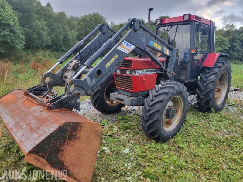 1990 CASE IH 956XL TRAKTOR snøfres 2 skuffer triangelfeste MVA FRI - Tracteur agricole: photos 1 1990 CASE IH 956XL TRAKTOR snøfres 2 skuffer triangelfeste MVA FRI - Tracteur agricole: photos 1