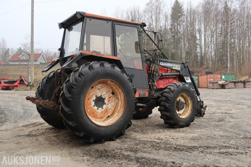 1990 Valmet 655 traktor / 4x4 / Skogsrigget / Frontlaster - Tracteur agricole: photos 4 1990 Valmet 655 traktor / 4x4 / Skogsrigget / Frontlaster - Tracteur agricole: photos 4