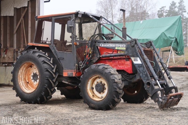 1990 Valmet 655 traktor / 4x4 / Skogsrigget / Frontlaster - Tracteur agricole: photos 2 1990 Valmet 655 traktor / 4x4 / Skogsrigget / Frontlaster - Tracteur agricole: photos 2
