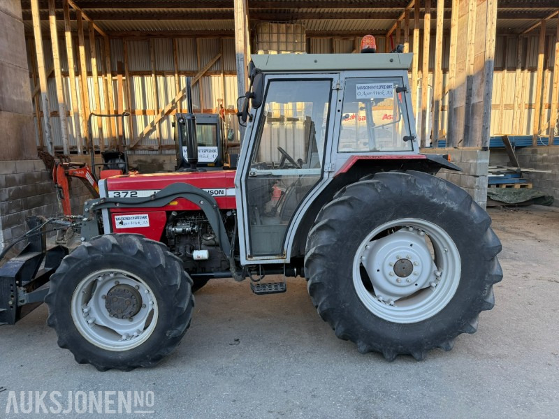 Tracteur agricole 1991 Massey Ferguson 372 4x4 FRONTHYDRAULIKK/SKJÆR: photos 9 Tracteur agricole 1991 Massey Ferguson 372 4x4 FRONTHYDRAULIKK/SKJÆR: photos 9