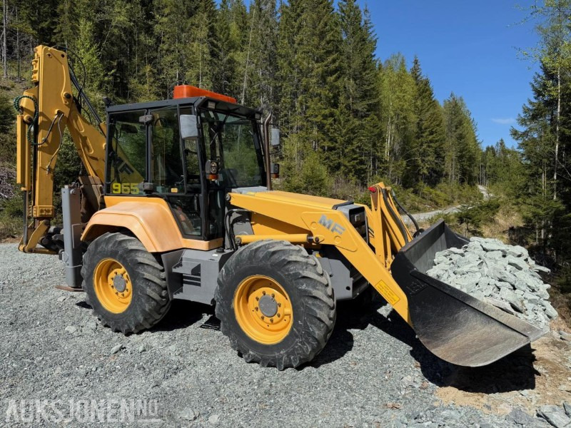 1995 TRAKTORGRAVER - MF 965 FERMEC MVA FRI - Tractopelle: photos 4 1995 TRAKTORGRAVER - MF 965 FERMEC MVA FRI - Tractopelle: photos 4