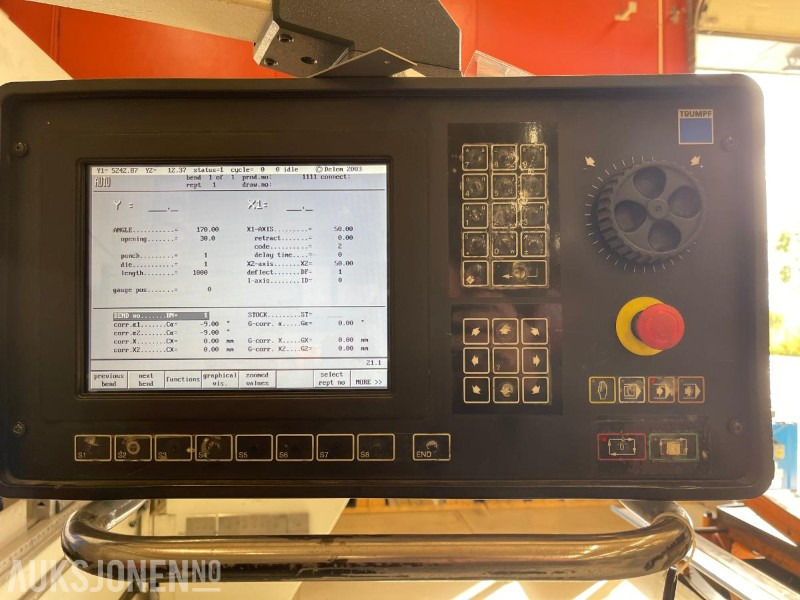 1996 Trumpf TrumaBend V130 plateknekke - reparasjonsobjekt - Matériel de chantier: photos 5 1996 Trumpf TrumaBend V130 plateknekke - reparasjonsobjekt - Matériel de chantier: photos 5