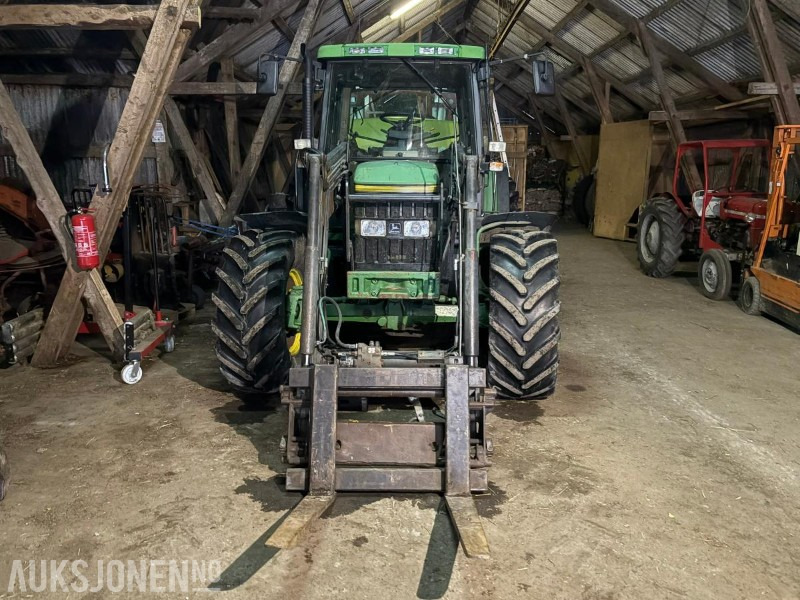1997 John Deere 6300 med frontlaster - Tracteur agricole: photos 2 1997 John Deere 6300 med frontlaster - Tracteur agricole: photos 2