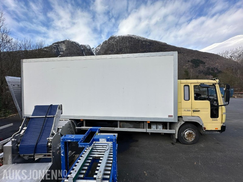 2000 Volvo FL 608 Dyretransport Repobjekt - Camion plateau: photos 5 2000 Volvo FL 608 Dyretransport Repobjekt - Camion plateau: photos 5