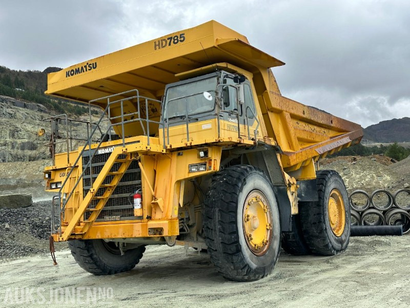 2001 Komatsu HD 785-5 Tipptruck - Tombereau: photos 1 2001 Komatsu HD 785-5 Tipptruck - Tombereau: photos 1