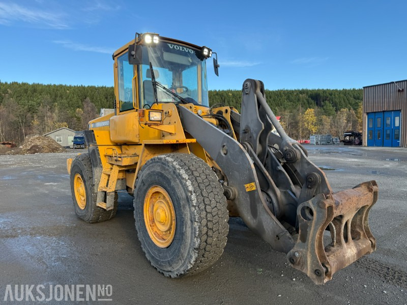 2001 Volvo L90D - 8868t - 17 000kg - Chargeuse sur pneus: photos 3 2001 Volvo L90D - 8868t - 17 000kg - Chargeuse sur pneus: photos 3