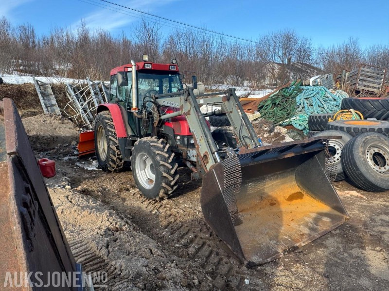 2002 CASE IH CS94A Traktor - Frontlaster - Skuff - Nye dekk - 5124T - Tracteur agricole: photos 2 2002 CASE IH CS94A Traktor - Frontlaster - Skuff - Nye dekk - 5124T - Tracteur agricole: photos 2