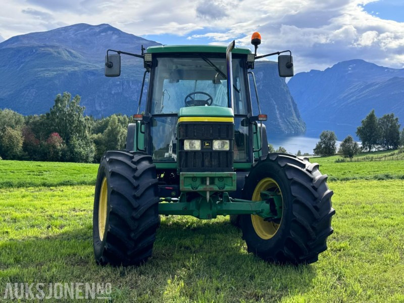 2002 John Deere 6210 - 4x4 - 40 km/t - 105 hk - Tracteur agricole: photos 2 2002 John Deere 6210 - 4x4 - 40 km/t - 105 hk - Tracteur agricole: photos 2