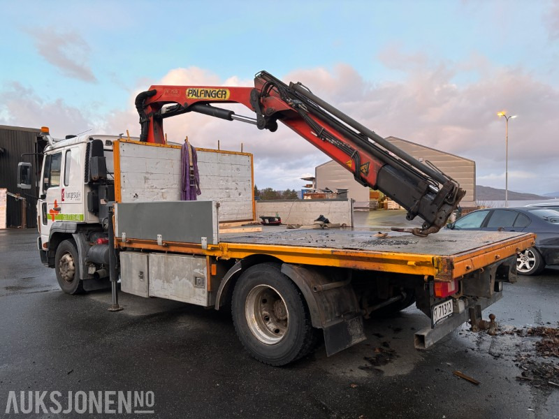 2002 VOLVO FL PLANBIL MED KRAN. PALFINGER PK7501 - Camion grue: photos 4 2002 VOLVO FL PLANBIL MED KRAN. PALFINGER PK7501 - Camion grue: photos 4