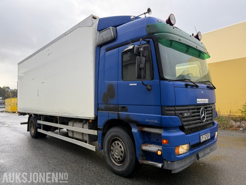 2003 Mercedes-Benz 1831L/60 4X2 - Camion fourgon: photos 3 2003 Mercedes-Benz 1831L/60 4X2 - Camion fourgon: photos 3