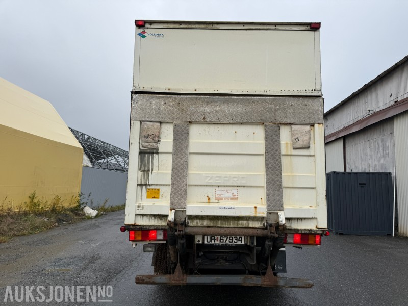 2003 Mercedes-Benz 1831L/60 4X2 - Camion fourgon: photos 5 2003 Mercedes-Benz 1831L/60 4X2 - Camion fourgon: photos 5