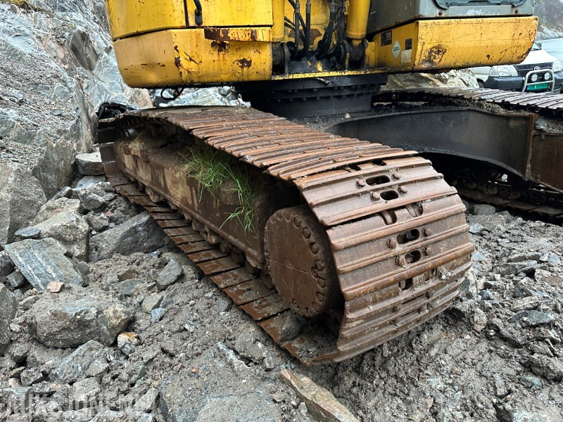 Pelle 2005 Komatsu PC228USLC-3K gravemaskin // graveskuffe // opplegg til rotortilt: photos 20