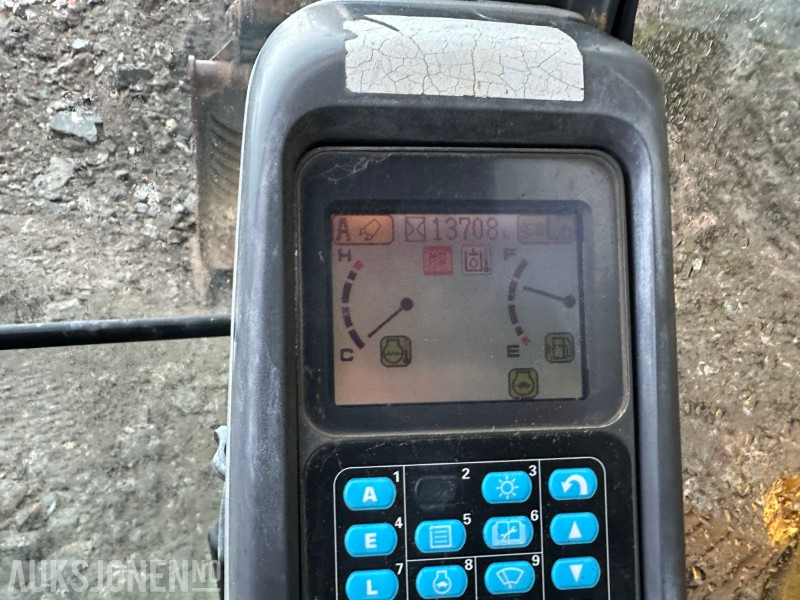 Pelle 2005 Komatsu PC228USLC-3K gravemaskin // graveskuffe // opplegg til rotortilt: photos 34