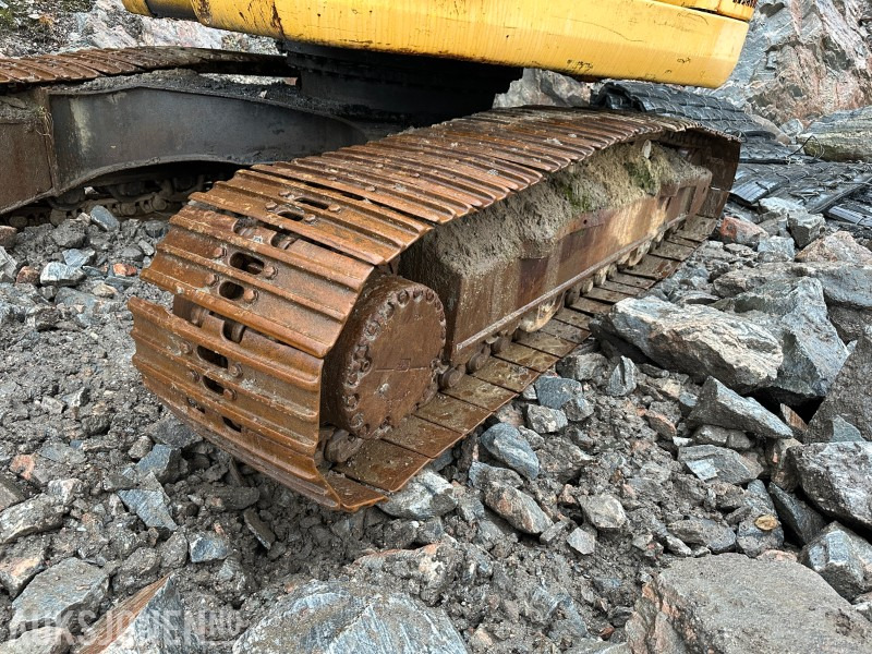 Pelle 2005 Komatsu PC228USLC-3K gravemaskin // graveskuffe // opplegg til rotortilt: photos 13