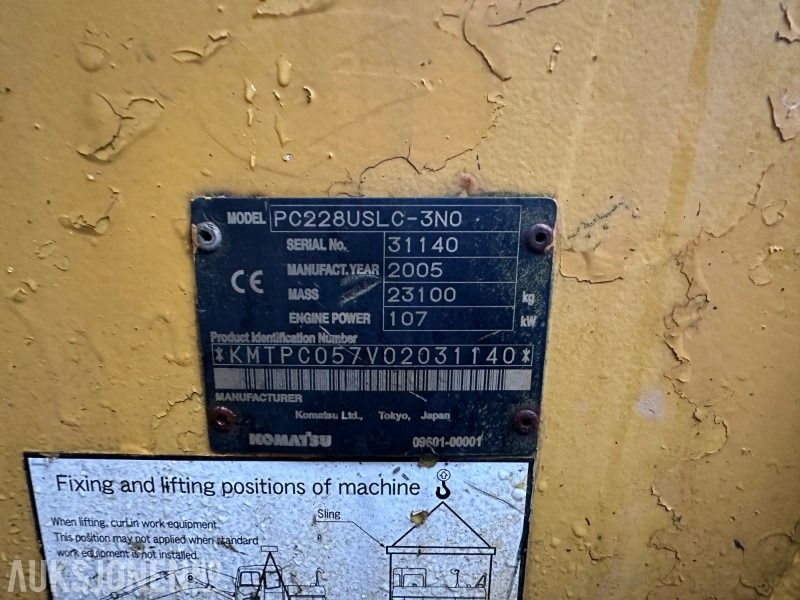 Pelle 2005 Komatsu PC228USLC-3K gravemaskin // graveskuffe // opplegg til rotortilt: photos 29