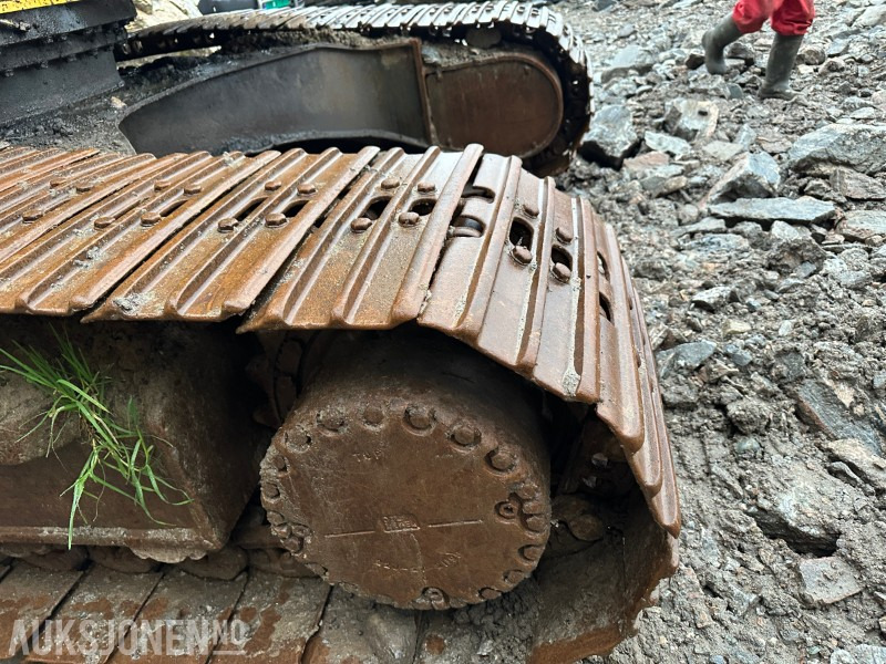 Pelle 2005 Komatsu PC228USLC-3K gravemaskin // graveskuffe // opplegg til rotortilt: photos 21