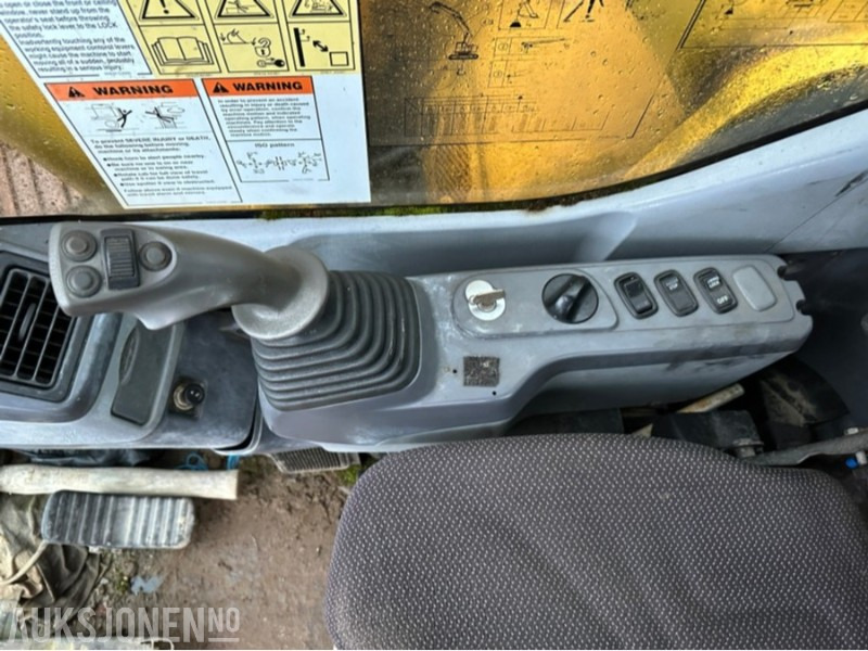 Pelle 2005 Komatsu PC228USLC-3K gravemaskin // graveskuffe // opplegg til rotortilt: photos 33