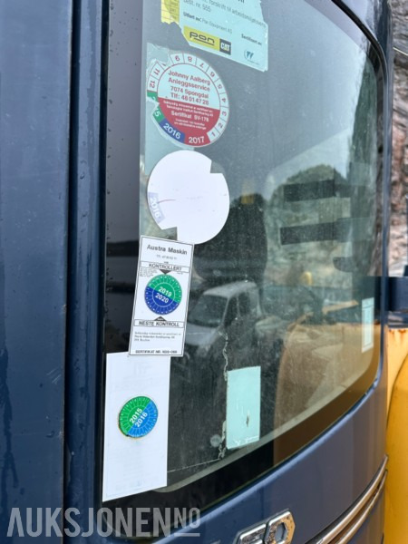 Pelle 2005 Komatsu PC228USLC-3K gravemaskin // graveskuffe // opplegg til rotortilt: photos 36