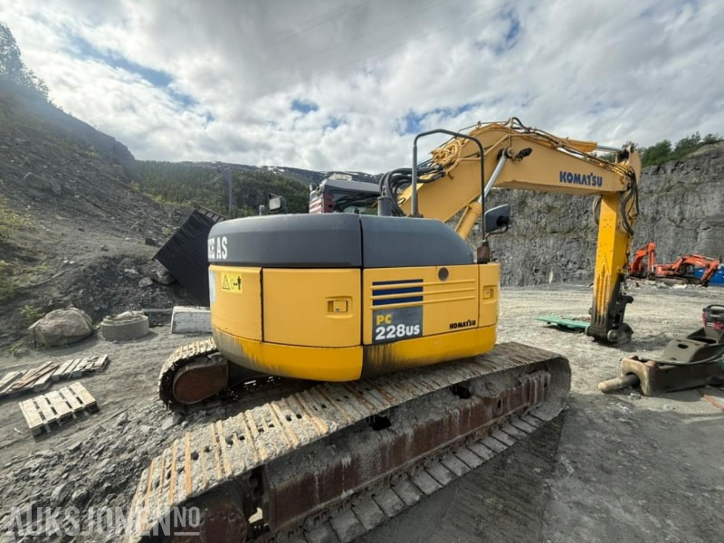 2007 Komatsu PC228US GRAVEMASKIN - Pelle: photos 2 2007 Komatsu PC228US GRAVEMASKIN - Pelle: photos 2
