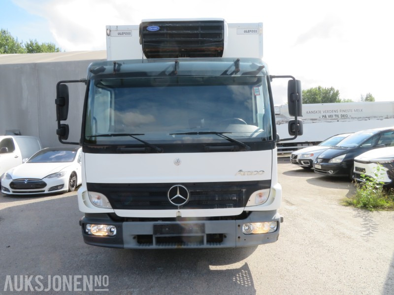2007 Mercedes-Benz 818L/42AT kjølebil m/ Carrier Xarios 500 og Zepro lift - Camion fourgon: photos 2 2007 Mercedes-Benz 818L/42AT kjølebil m/ Carrier Xarios 500 og Zepro lift - Camion fourgon: photos 2