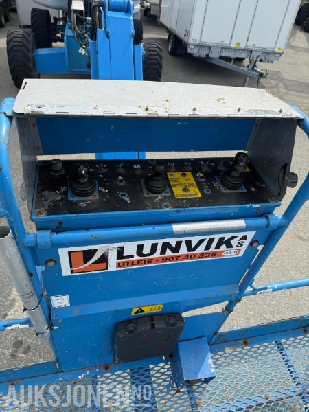 2008 Genie S-65 Teleskopisk bomlift - 4x4 - Nacelle: photos 4 2008 Genie S-65 Teleskopisk bomlift - 4x4 - Nacelle: photos 4