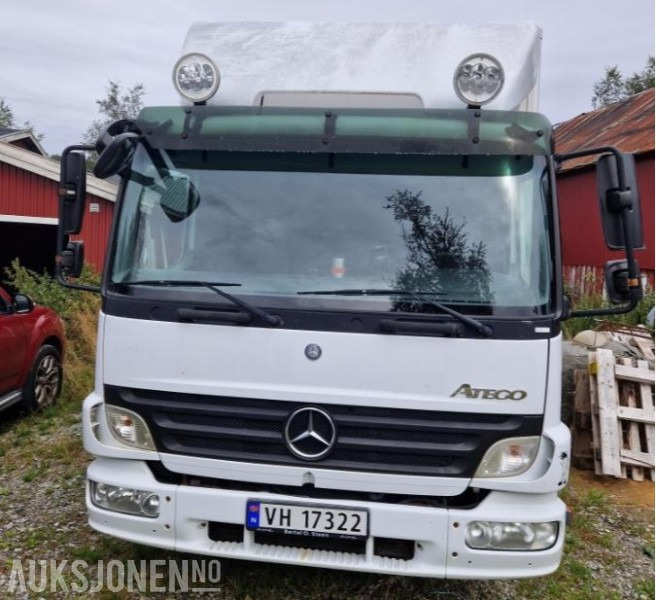 2009 Mercedes-Benz ATEGO 818L todelt skap Bodel Hengerfeste - Camion fourgon: photos 5 2009 Mercedes-Benz ATEGO 818L todelt skap Bodel Hengerfeste - Camion fourgon: photos 5