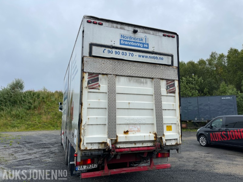 2009 Scania 480 R-serie Highline Skapbil med full sideåpning og Zepro baklift - Camion fourgon: photos 5 2009 Scania 480 R-serie Highline Skapbil med full sideåpning og Zepro baklift - Camion fourgon: photos 5