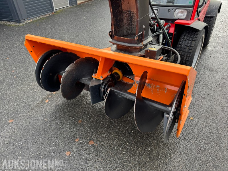 2010 Antonio Carraro Superparc 4400 HST MED SNØFRESER, KOST OG STRØKASSE - Tracteur agricole: photos 3 2010 Antonio Carraro Superparc 4400 HST MED SNØFRESER, KOST OG STRØKASSE - Tracteur agricole: photos 3