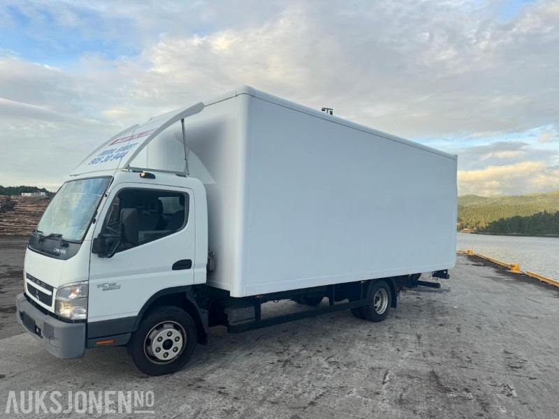 2011 Mitsubishi Canter SKAPBIL MED LIFT LAV KM 67000 km - INGEN MINSTEPRIS - Camion fourgon: photos 2 2011 Mitsubishi Canter SKAPBIL MED LIFT LAV KM 67000 km - INGEN MINSTEPRIS - Camion fourgon: photos 2