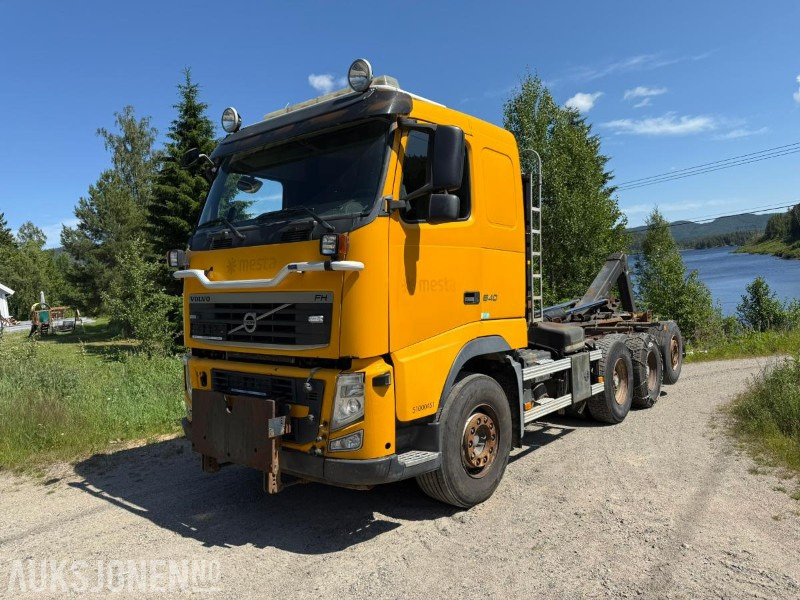2012 Volvo FH540 8x4 brøyterigget Krokbil rep objekt - Camion ampliroll: photos 1 2012 Volvo FH540 8x4 brøyterigget Krokbil rep objekt - Camion ampliroll: photos 1