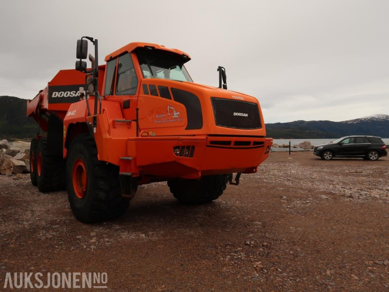 2013 Doosan DA40 Dumper - 6x6 - 24.4 m3 - Høy baklem - Varme i kasse - Sertifisert - Tombereau: photos 3 2013 Doosan DA40 Dumper - 6x6 - 24.4 m3 - Høy baklem - Varme i kasse - Sertifisert - Tombereau: photos 3