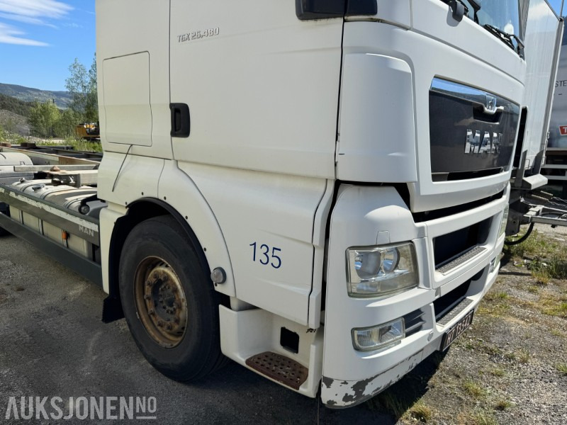 2013 MAN TGX 26.480 chassis med containerfester - Camion porte-conteneur/ Caisse mobile: photos 4 2013 MAN TGX 26.480 chassis med containerfester - Camion porte-conteneur/ Caisse mobile: photos 4