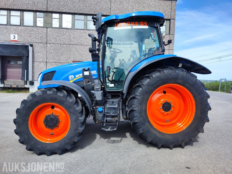 2013 New Holland T6.160 – 150 hk – Brøyteplate – Klar for nye oppdrag! - Tracteur agricole: photos 1 2013 New Holland T6.160 – 150 hk – Brøyteplate – Klar for nye oppdrag! - Tracteur agricole: photos 1