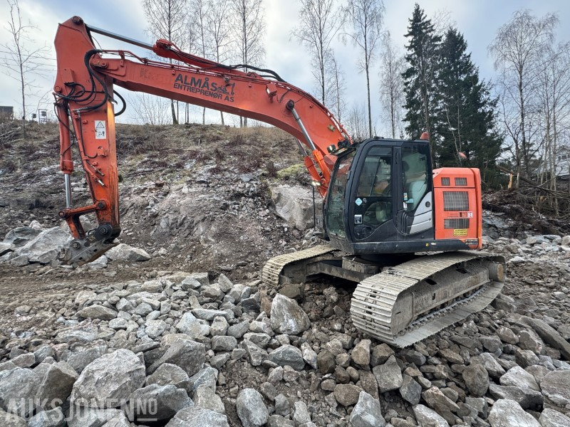 2014 Hitachi ZX225USLC-5B Beltegraver med tiltrotator og pusseskuffe - Pelle: photos 1 2014 Hitachi ZX225USLC-5B Beltegraver med tiltrotator og pusseskuffe - Pelle: photos 1