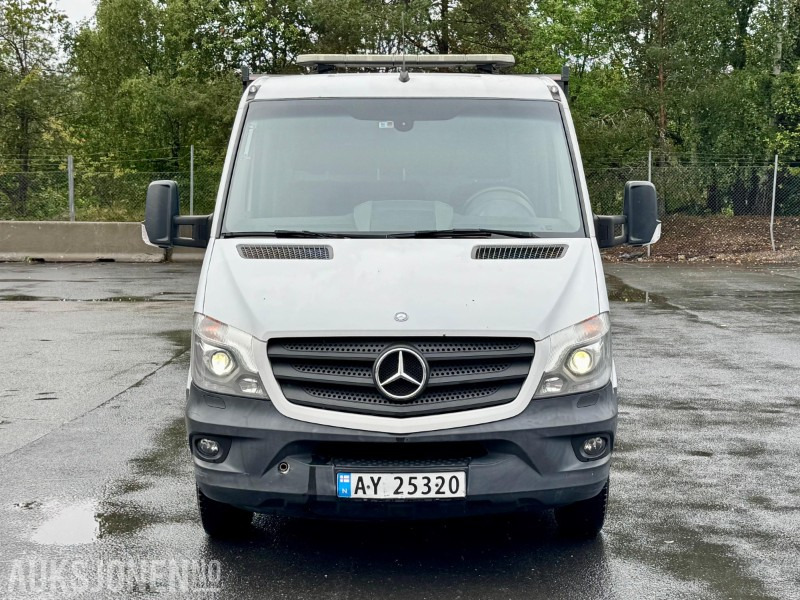 2014 Mercedes-Benz Sprinter 516 CDI planbil, 5-tonn, tvillinghjul, dobbelkabin, bakløft, lysbjelke - Camion plateau: photos 2 2014 Mercedes-Benz Sprinter 516 CDI planbil, 5-tonn, tvillinghjul, dobbelkabin, bakløft, lysbjelke - Camion plateau: photos 2